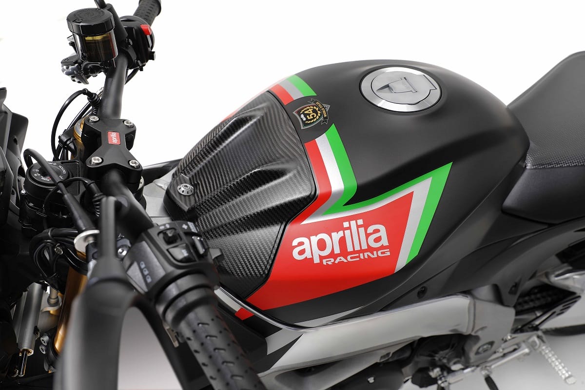 Nova Aprilia Tuono V4 1100 vista a testar impressiona com aerodinâmica de MotoGP