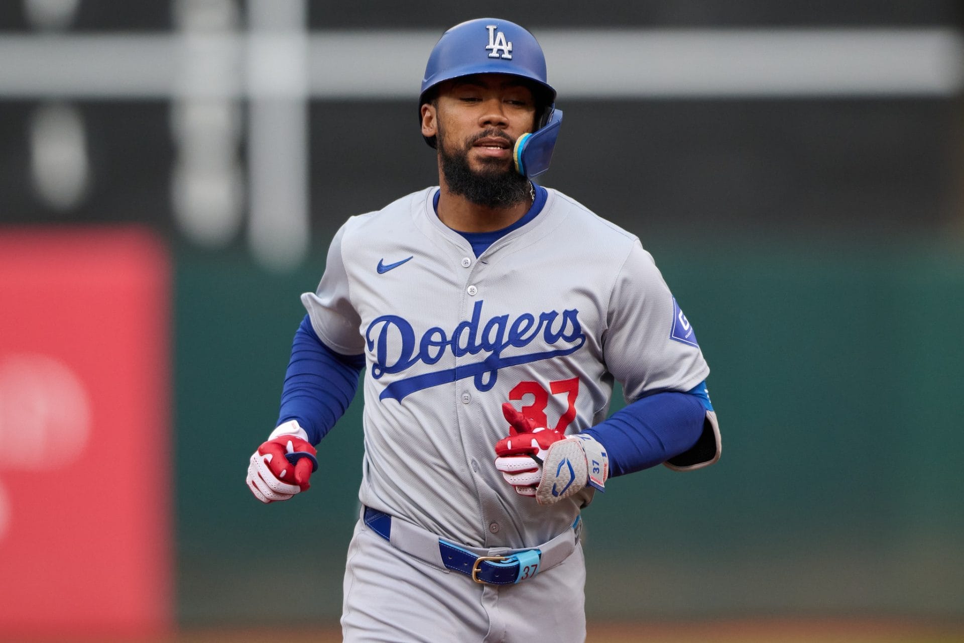 ロサンゼルス・ドジャース Teoscar Hernández フィギュア ロサンゼルス・ドジャース Teoscar Hernández フィギュア