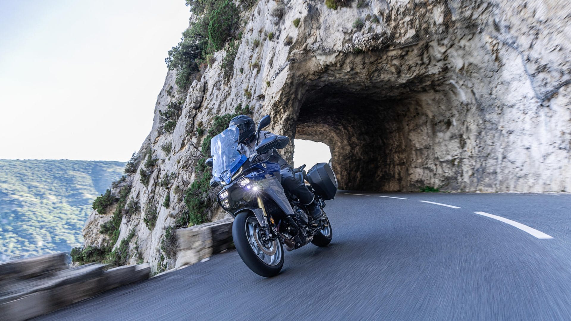 Yamaha Tracer 9 GT+ 2025: Mais tecnologia e visibilidade para o motociclista