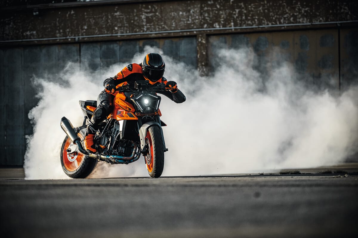 KTM com forte ofensiva de novos modelos e produtos no próximo mês