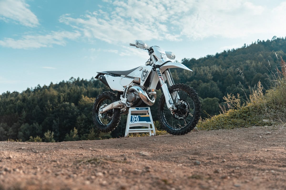 Mais desempenho: Husqvarna apresentou os seus modelos Pro enduro para 2025